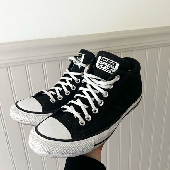 Converse Women’s 9 1/2 Black and White Mid-Top Sneakers - Picture 1 of 8
